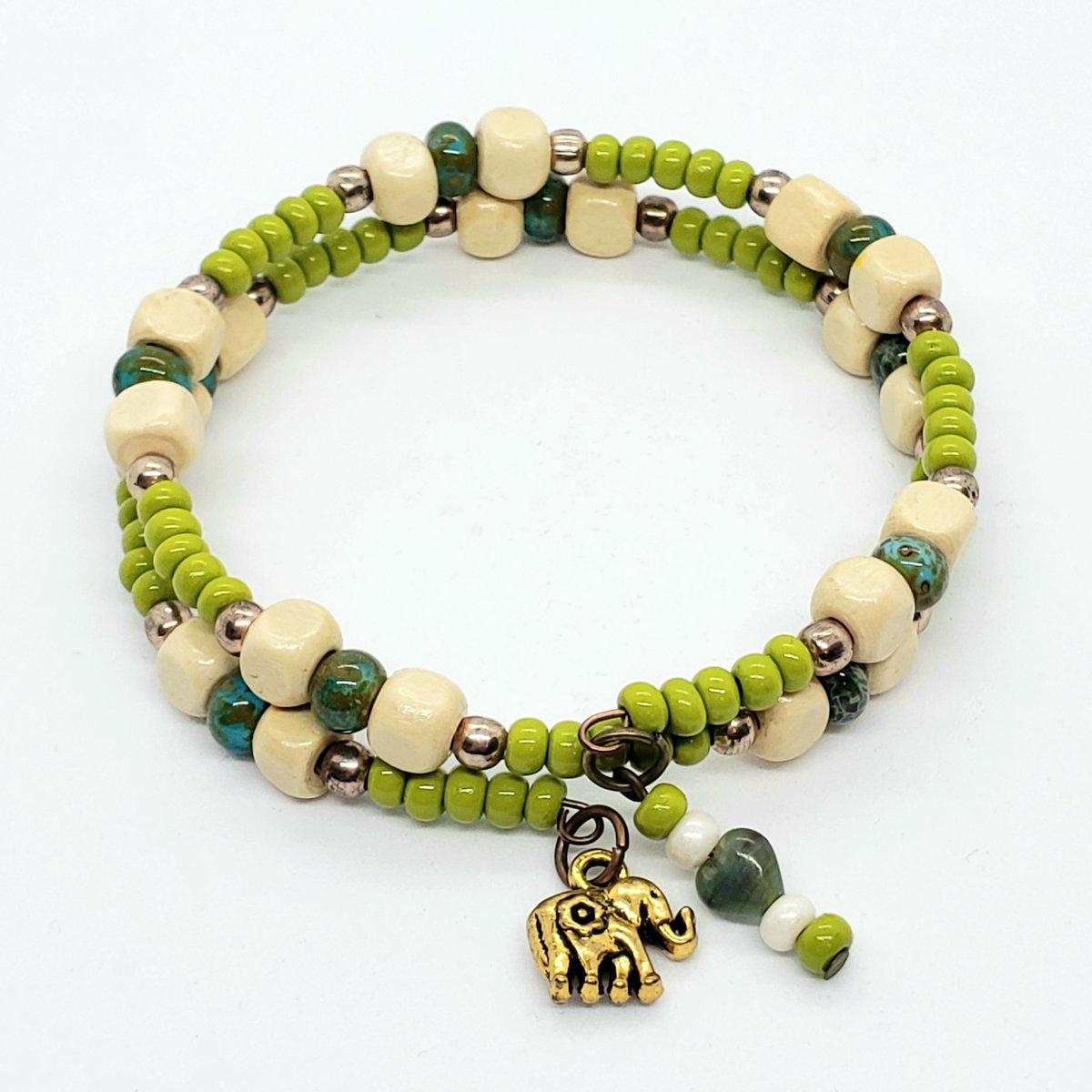 Some handmade beaded bracelets. Check out the shop. #handmadejewelry  #smallbusiness