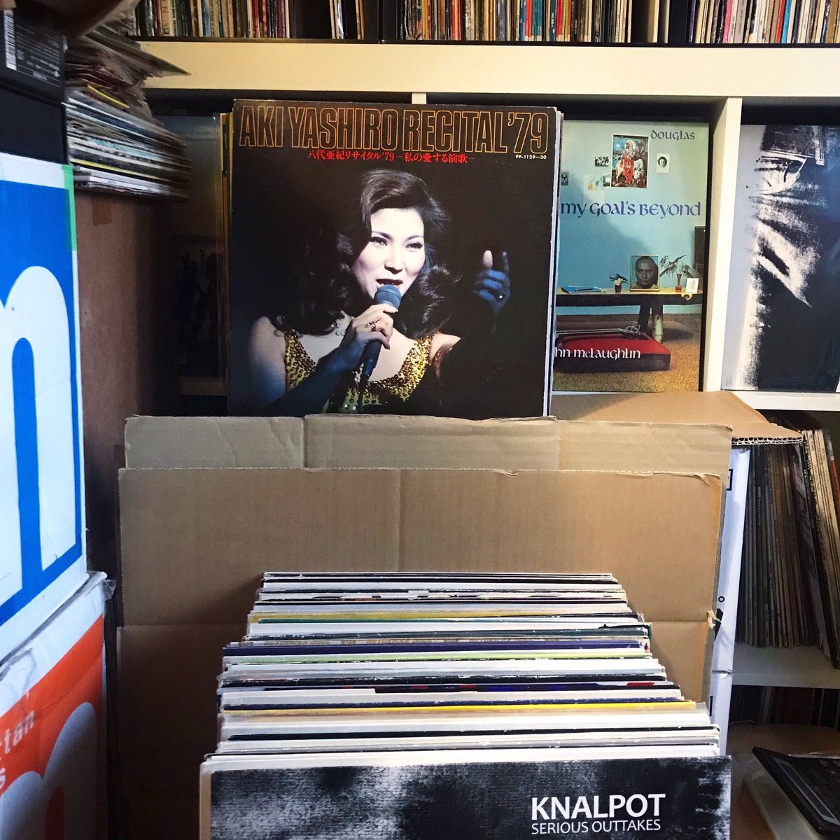 TurntableTokyo's tweet photo. Good Morning Tokyo 
#fridaymorning #weekendvibes #digging #worksohard #vinylrecords #japanesegroove #heat #dope #maintain #hustle #turntabletokyo #recordadventure #usedrecords #motivation #vinylcollector #vinyljunkie #vinyladdict #vinylcollection #tokyo #japan https://t.co/XPCYUtZeVp