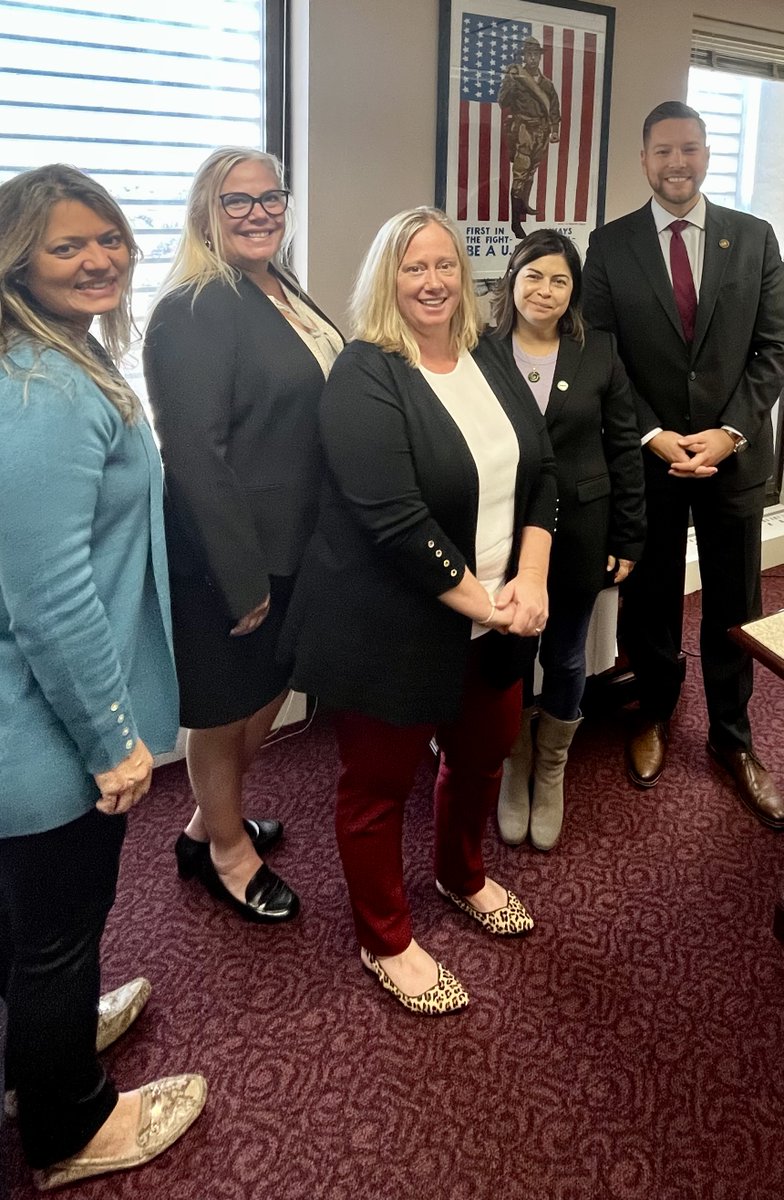 FAPSC's tweet photo. Thanks to Rep. John Snyder for meeting with our FAPSC members to discuss how FL's private career college educate their students to become the workforce talent. @Johnfsnyder @Rasmussen @CompuMedVC @UMayorNexus #FLHouse #FAPSCDay https://t.co/3t8y5M4WfK