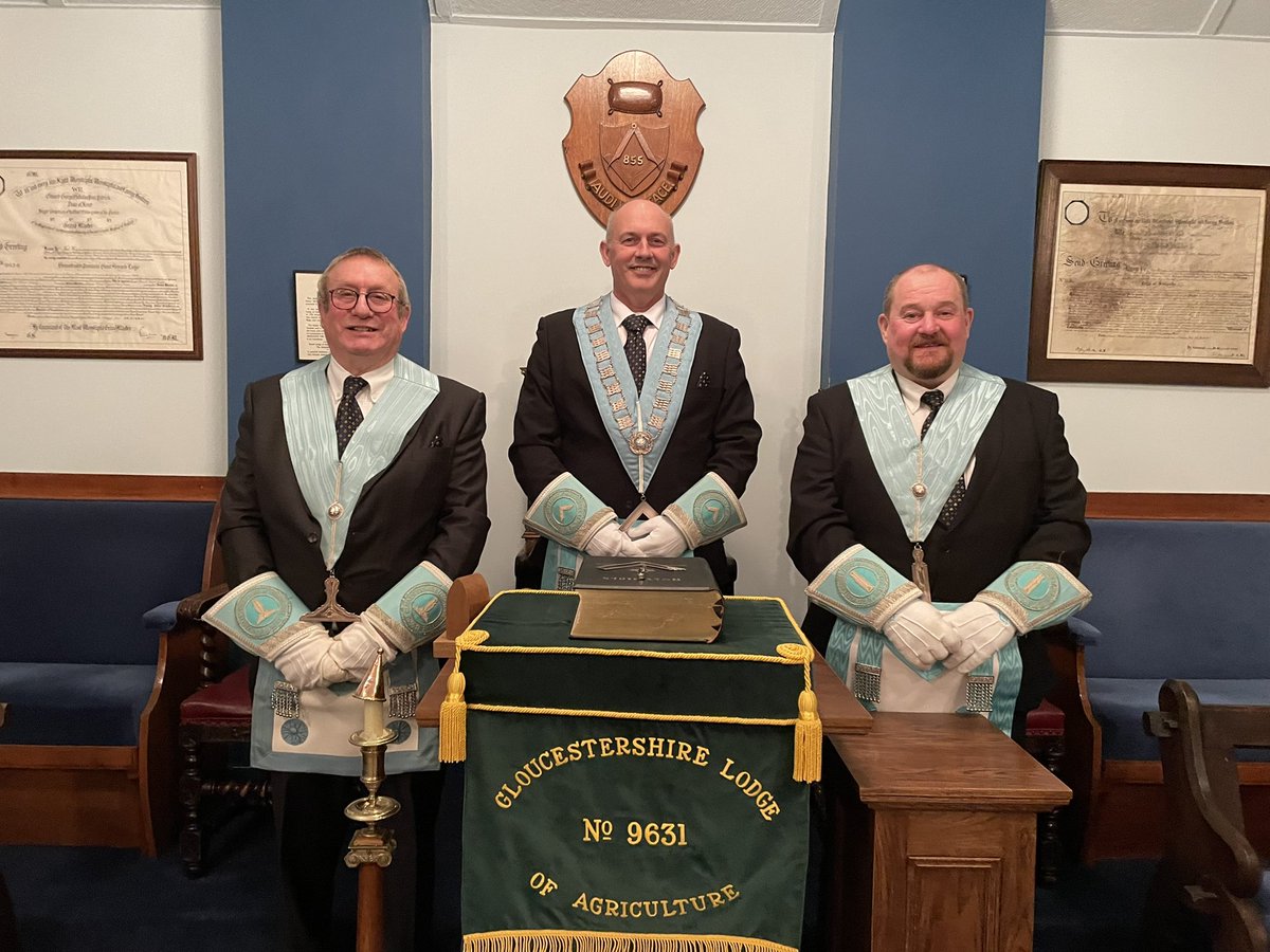 Our master and his wardens for the ensuring year, slightly delayed due to the SW being unavoidably absent