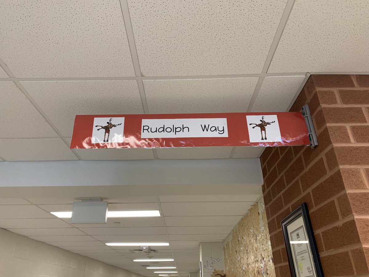 FFMcGinnCES's tweet photo. The streets have all changed names at FFM. The staff and students are so excited about the Christmas Post Office that opened for business yesterday and is already experiencing a stamp shortage! Good thing Santa is delivering more tomorrow. @YCDSB https://t.co/NTBNOqG8Ki