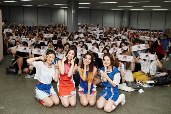 Irene 아이린 Global 🌷 tweet media