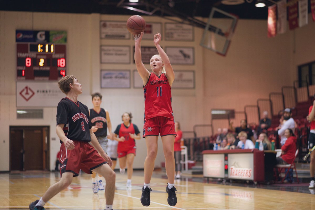 NorthwestWBB's tweet image. GAME DAY!

LADY TRAPPERS vs. College Southern Idaho @ SLCC
⏳ 5:00 p.m.
📺 slccbruins.com/sports/2010/3/…

#GetTrappedGoldenEagles #TrapEm