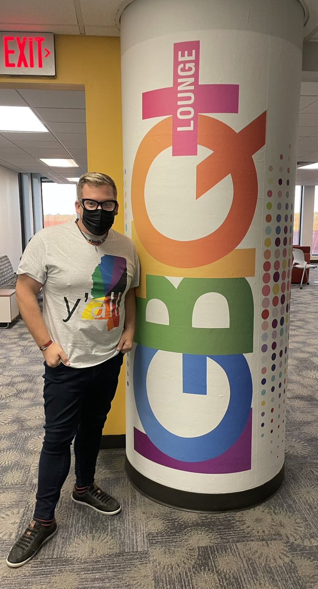 MSCapitalPride's tweet photo. Executive Director, @jmccarty4change is on the campus of @OleMiss tonight, stop by the LGBTQ+ lounge at 5:30PM to say hello! @UMPrideNetwork

#lgbtq #pride #college #Mississippi #oxfordms #oxford #olemiss #capitalcitypride #msccp https://t.co/aVNUcdVMTt