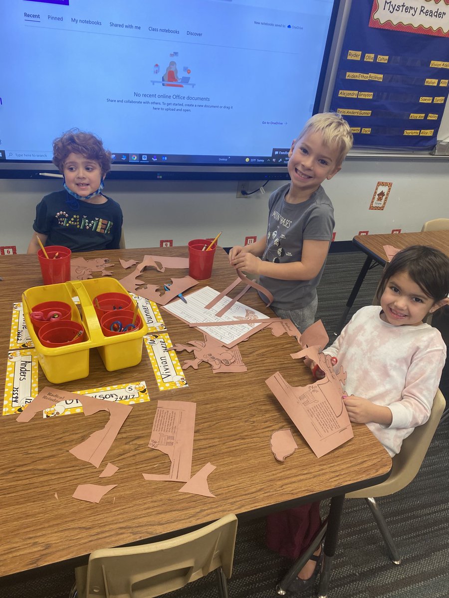 Reindeer writing! AmAzInG! ⁦<a href="/gheagles/">Grace Hartman</a>⁩ #WeLoveGHE #I LOVE KINDERGARTEN