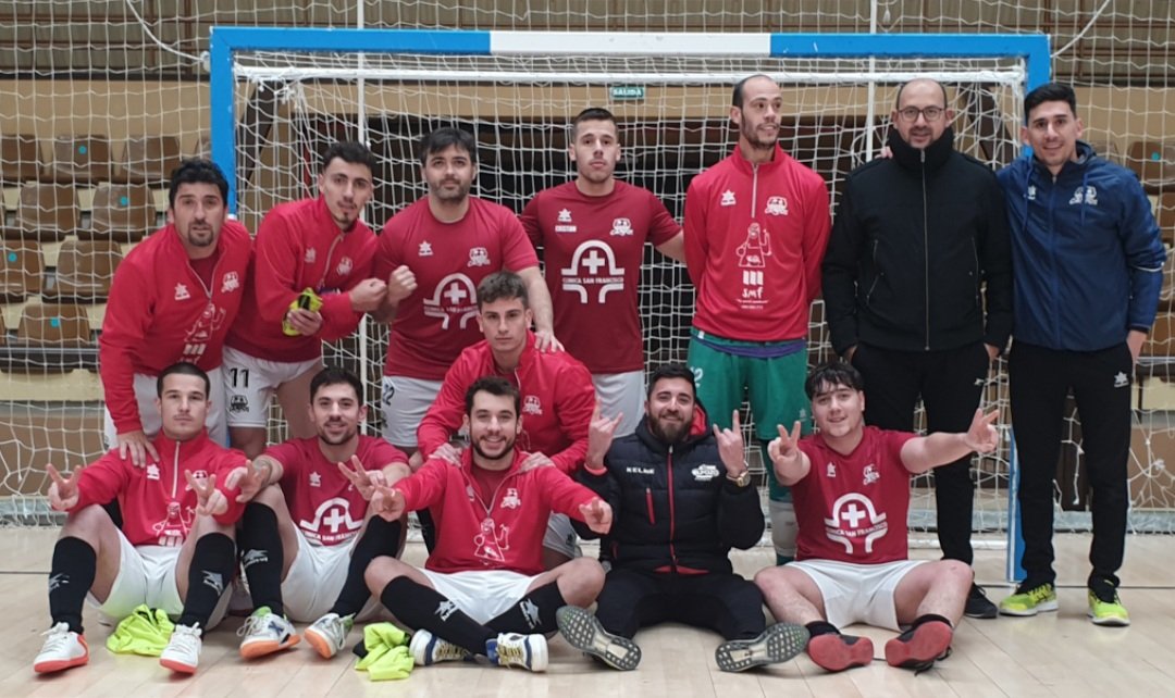 Cdcampos2's tweet photo. El equipo de tercera división sigue sumando puntos. Empate 4 a 4 en Yecla en un partido muy igualado. Seguimos nuestro camino CAMPEROS 💪 @muleo1 @IvnPrezCalixto1 @MPerezceron @josebae47170450 https://t.co/ePRdfcGpaK