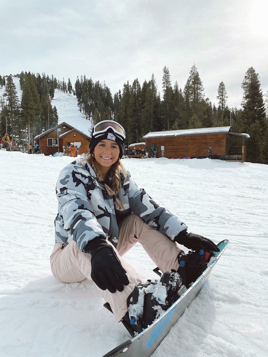 Meet us at the slopes 🌨🏂