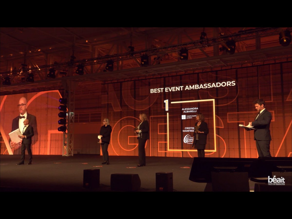 criscuolo_m's tweet photo. Felice di aver passato il testimone di Ambassador awards a @AAlbarelli e Cristina Manfredini durante #BeaAwards
⁦@ADCGroupItalia⁩ https://t.co/oHwerzTlt5