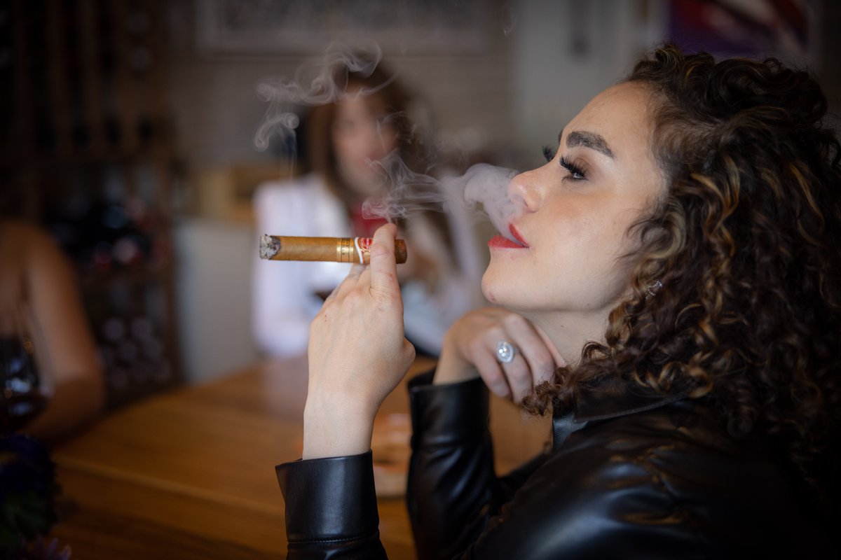 How would you describe the experience of smoking a cigar?

Read about what these women have to say about their experience of smoking a cigar. 

preferredmagazine.ca/smoking-hot-wo…

#cigar #cigars #cigarlife