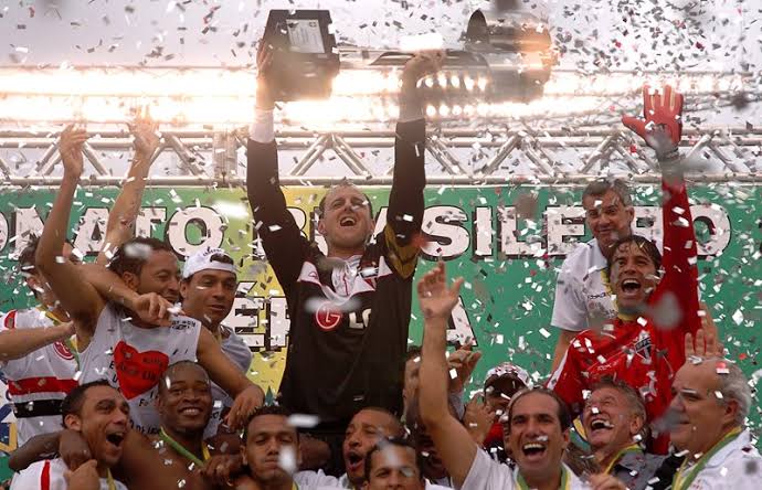 somosaopaulinos's tweet photo. São Paulo, o único tricampeão brasileiro seguido! 🏆🇾🇪 https://t.co/0Lwi2s1YUH