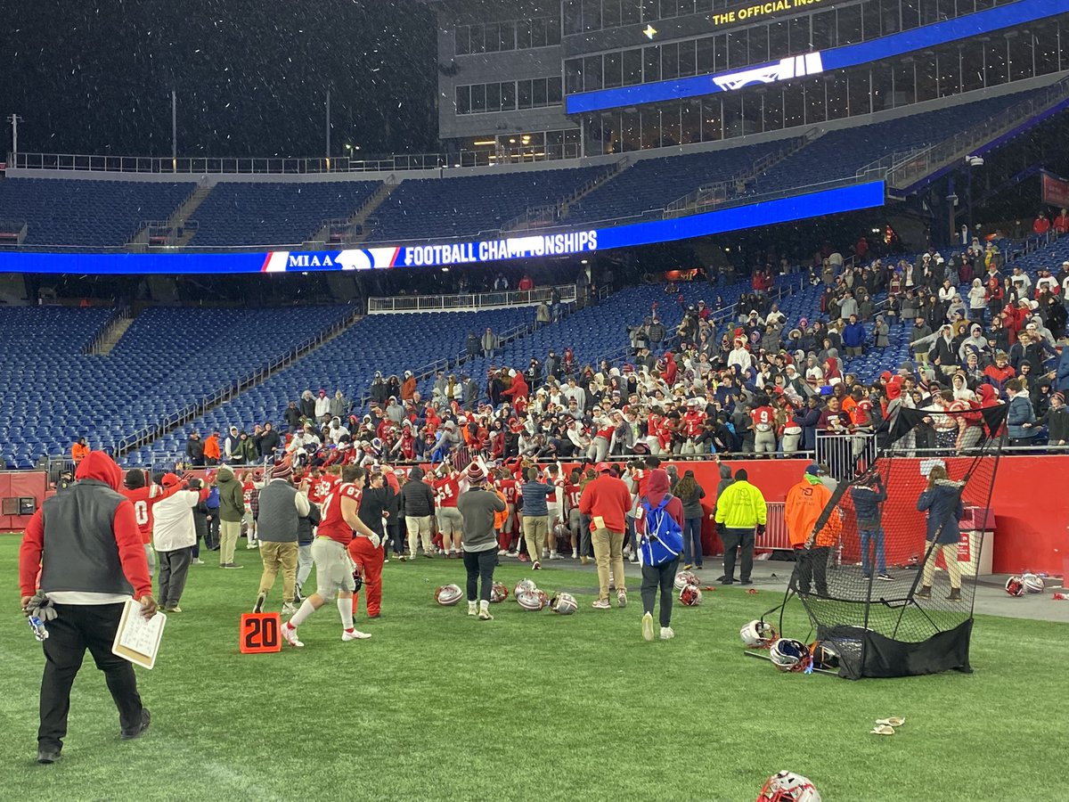 MIAA033's tweet photo. 🏆Congratulations to Catholic Memorial your #MIAA D2🏈 State Champions!! #gameonMIAA https://t.co/IvIjyMprX9