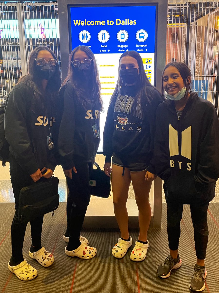 bellasurf01's tweet photo. Blessed to be able to travel for ⚽️
Sad I can’t play this weekend as I’m resting an injury, but looking forward to supporting my girls and learning from the sidelines! Can’t wait to see the rest of the #STXSurfSelect team. #SurfSelect #SurfProud 🏄🏻♀️🌊 https://t.co/9lGfYqTCZf