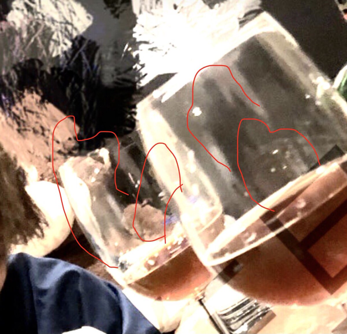 ditocify's tweet photo. There are 4 people around exclusive of Lucas. 

From left to right. 

A: holding on a cigarette 
B: holding on a brown toy 
C:  a short hair man standing 
D: sitting on the floor https://t.co/ep5BXEDQmK