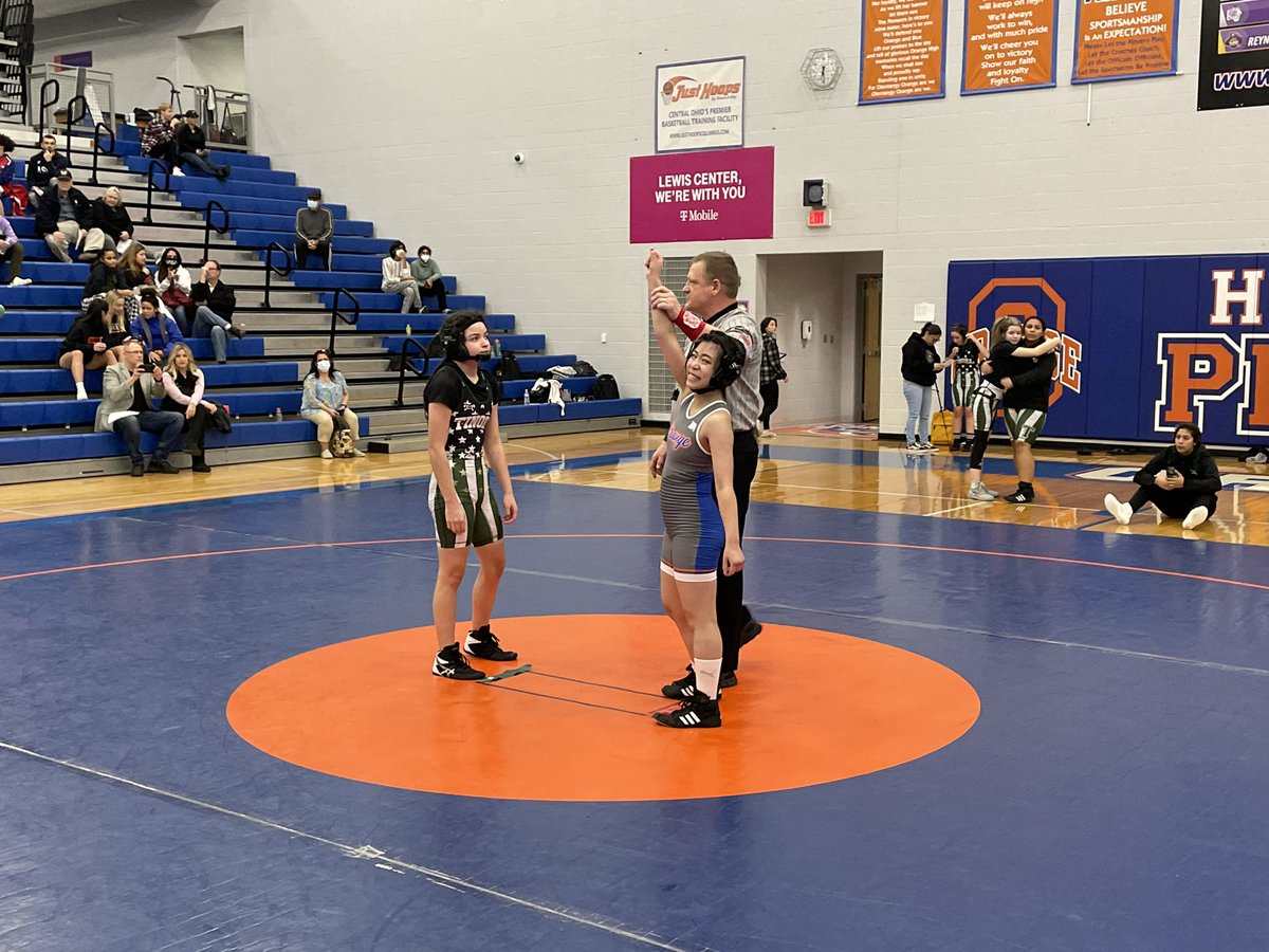 OOHSgirlswrest's tweet photo. The girls team went 21-14 in individual bouts in a 9-team scramble. Many girls got their first career wins and five wrestlers (Chung, Simmons, Scheibeck, Nickoloff &amp; Felderean) went 2-0.  First year Grace Chung earned Coach Daugherty’s “Hammer Award” with two pins. #SanctionOH https://t.co/bfvC07r2r2