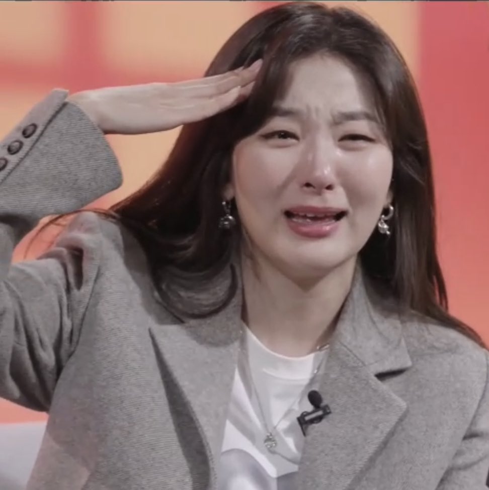 seulyuqjenie's tweet photo. With you always and forever #8YearsWithSeulgi https://t.co/MYSWSGYnDP