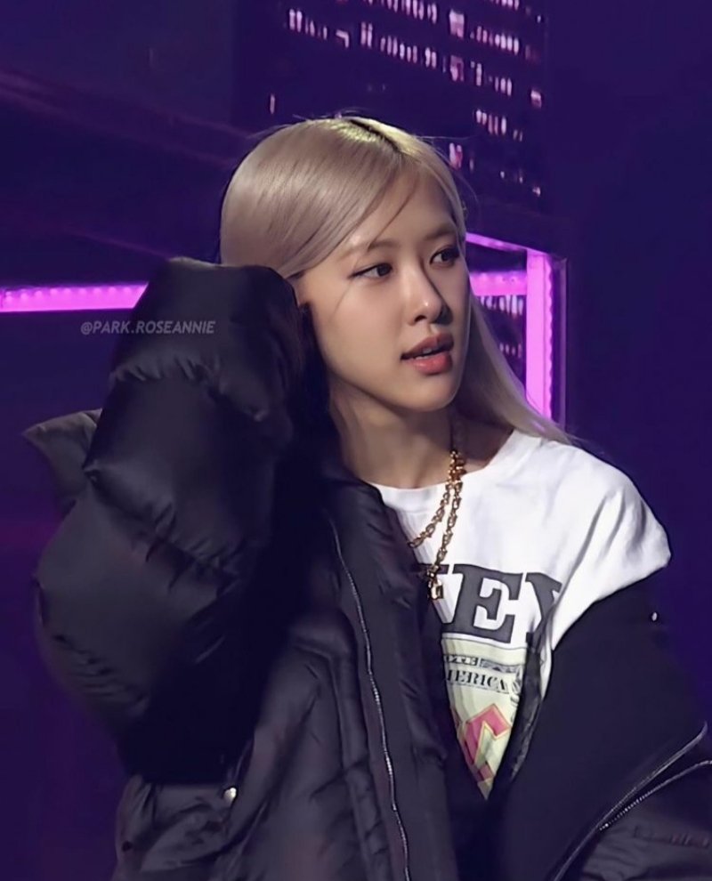 Khuyên mn nên tiếp tục tạo nhiều acc nha, nhà 11 đang có chiến lược vote cho ngày cuối cùng. Tạo nhiều acc phòng bị trước để tránh bị vượt, hiện tại nên vote tạo khoảng cách xa nha. Cố gắng một chút đi!
I vote #MAMAVOTE #rosé