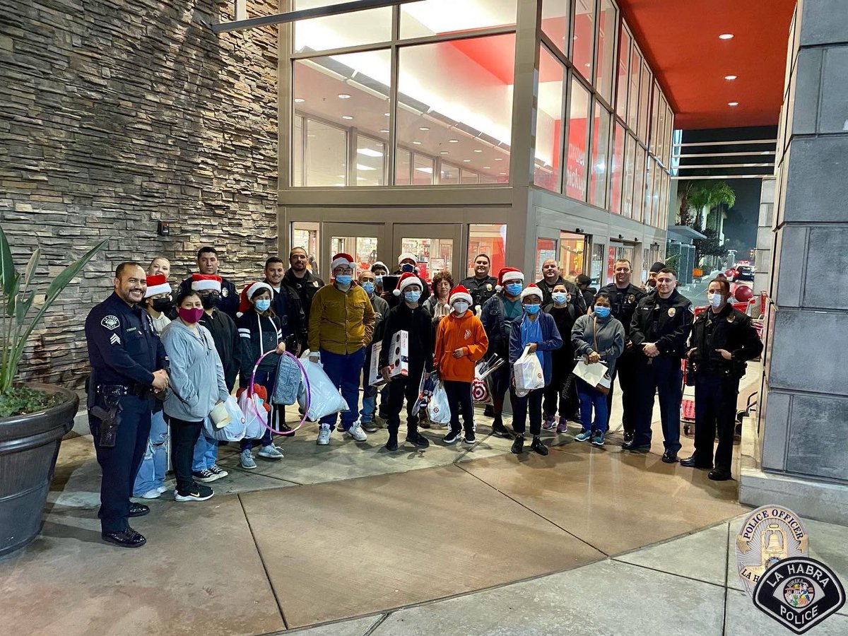 LaHabraPD's tweet photo. The La Habra Pd, participated in the βShop with a Copβ event tonight at Target. Working with school staff members from both Imperial and Washington middle schools, ten youths were identified as experiencing unfortunate circumstances. #lhpd #lahabrapd #lahabrapolice #lahabra https://t.co/SAaGdmyd2y