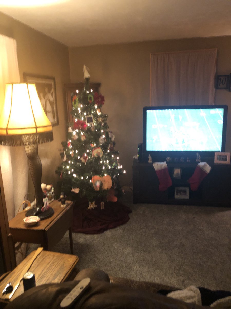 tjthayer7's tweet photo. I love Christmas!!!!! Electric sex in the window!!!!! New home, same Christmas #2021christmas https://t.co/yoyfdgpbQs