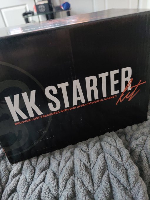 I'm so excited it finally came in ! can you guess what I ordered 😅 https://t.co/8kS5wNjhvn<a href="/tag/mytwitteranniversary"class="tags"><span>#mytwitteranniversary</span></a>