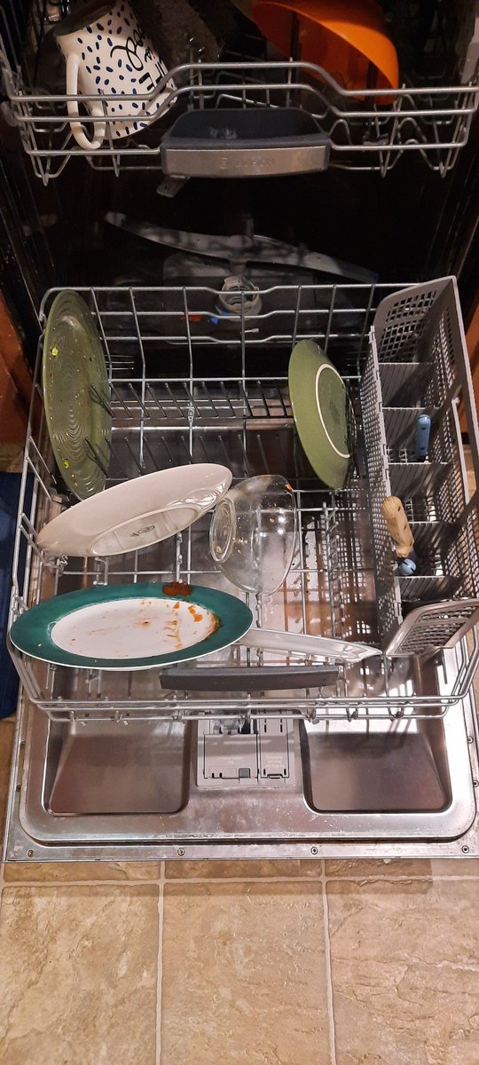 Steveisbookin's tweet photo. This is how my kid loads the dishwasher, after repeated requests to line up plates, etc. Parents, do you give partial credit for the dishes at least making it into the dishwasher? Or is this a major dish fail? 😛 #dishwasherproblems #thesekidstoday #chilloutsteve https://t.co/vvKLPKDU63
