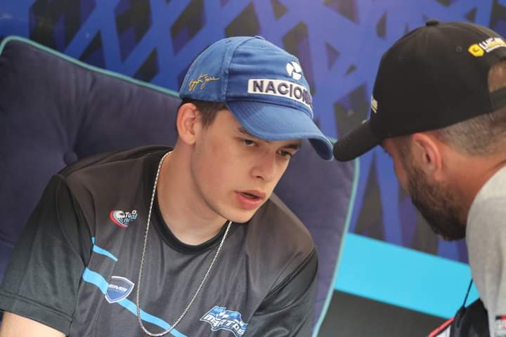 AyrtonChorne's tweet photo. Se acerca el TnEnVillicum y vamos con todas las espectativas junto al @MartosCompetic1 en la última fecha del año del @prensatn 

📸👉 @MartosCompetic1 - @capita81 https://t.co/Il4PlnxQ2H