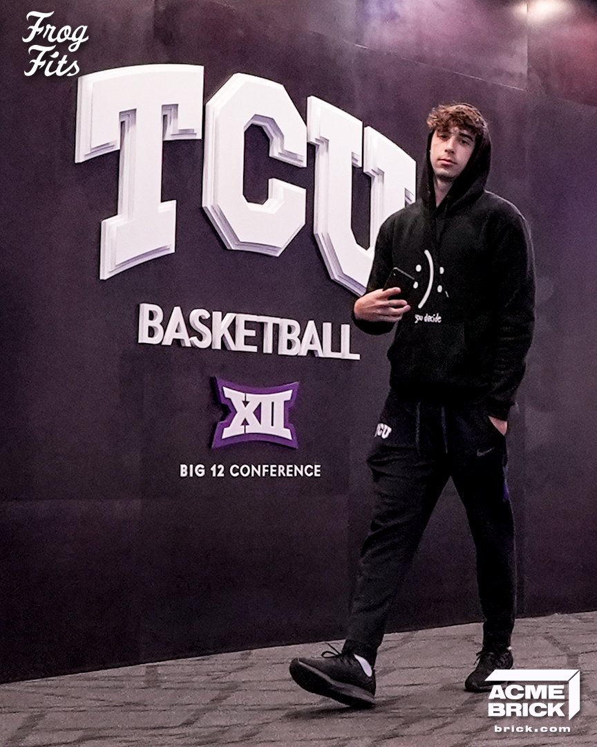 TCUBasketball's tweet photo. 𝓕𝓻𝓸𝓰 𝓕𝓲𝓽𝓼

#GoFrogs | #FrogFits https://t.co/UwOHR2WLRE