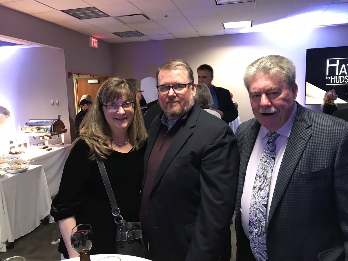 HudsonCCC's tweet photo. Hudson County Community College Foundation 24th Annual Holiday Gala Celebrates with ‘Hats Off to Hudson’s Heroes! #HCCCFoundation https://t.co/XvQVlNrpb0