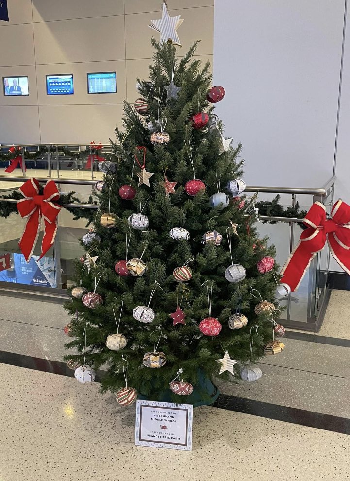 'Nitschmann is represented at the LVI Airport. Thanks to our LEAD students for making the ornaments! #basdproud #basdarts #nitschmannartlund @NitschmannMS @MskrauseArt @BethlehemAreaSD '