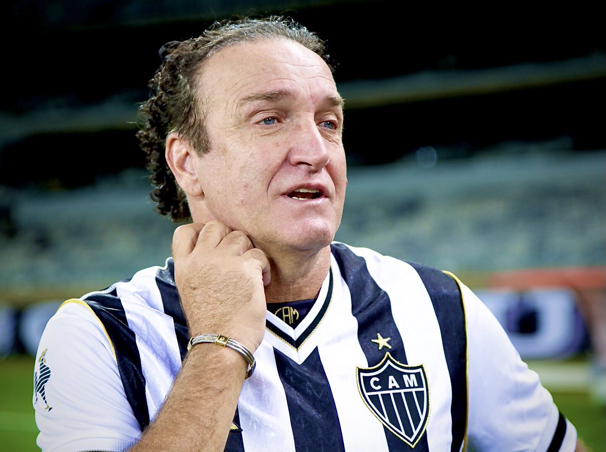 renatoRSilva98's tweet photo. O maior treinador da história do @Atletico, ele mudou o jogo, mudou o campeonato, mudou a história do #Galo. 

Obrigado #Cuca 🐔

#Atlético
#AquiéGalo

Foto: Renato Lied 
@Renato_Lied https://t.co/Zcq2hSK0Mv