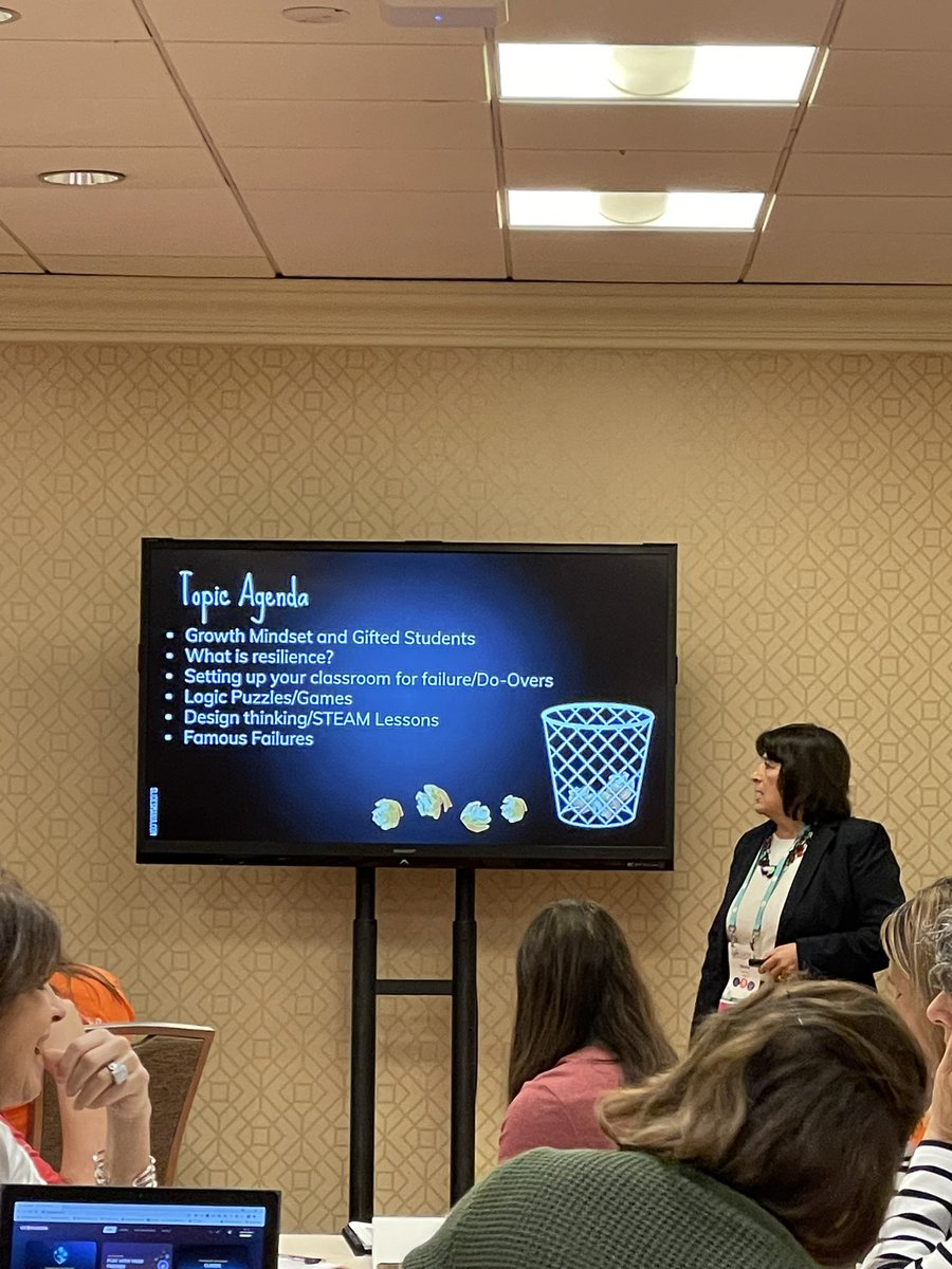 TESChallengeLab's tweet image. Great afternoon of learning at #giftED21 this afternoon! @TXGifted #TAGT #LotsOfLaughs #TeamworkMakesTheDreamWork