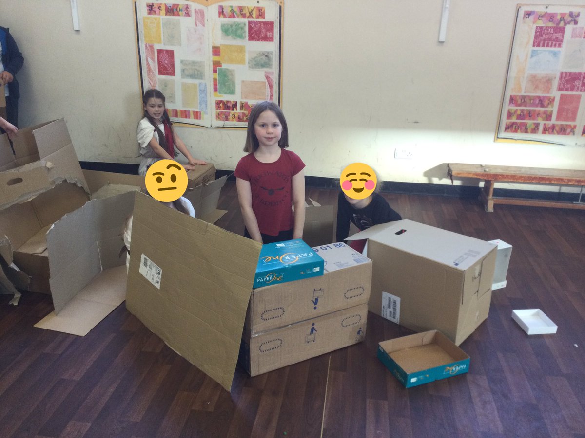 LSTMrsVose's tweet photo. As part of our ‘I am Warrior’ day, we worked in teams to build some Celtic forts. 🏰 #teamwork #Iamwarrior #STPShistory https://t.co/po81FNNBn7