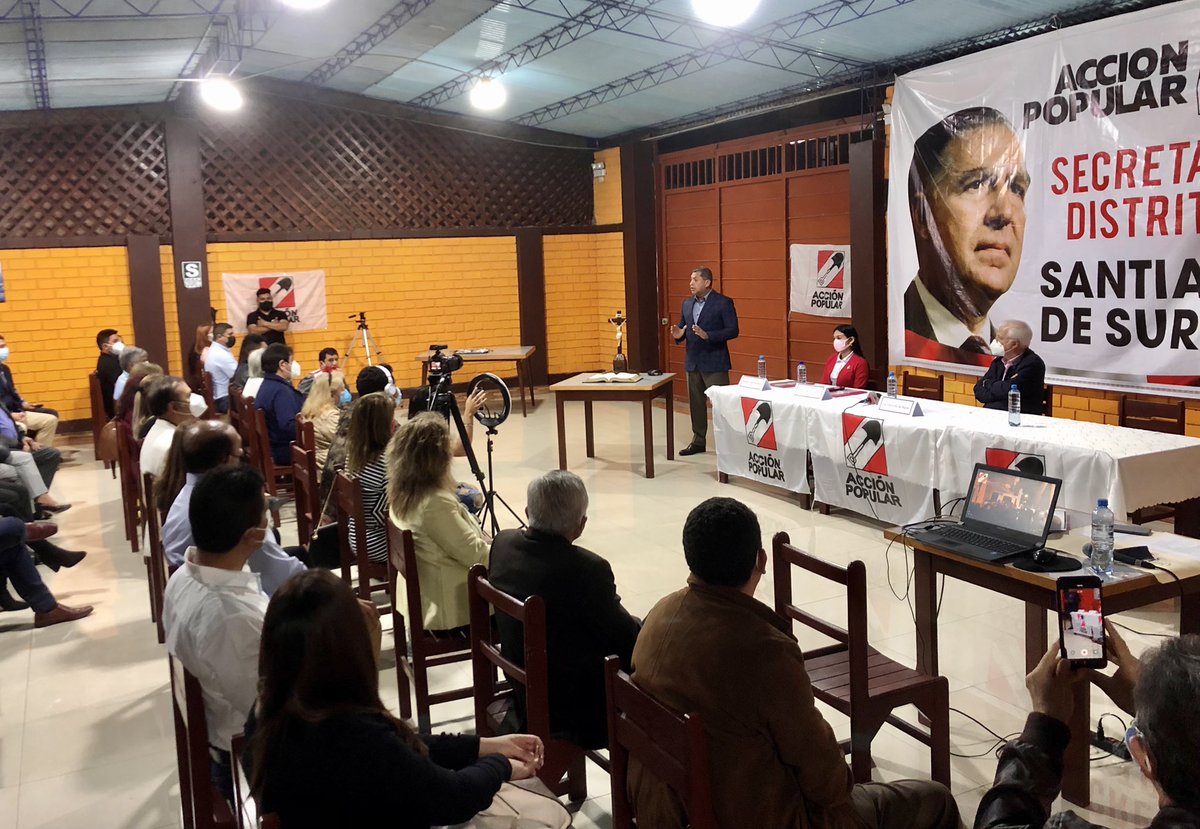 JeanPierreComb's tweet photo. @AccionPopular nuestra primera reunión como Secretaria General de Santiago de Surco @EdmundoDAM https://t.co/PAoIQe6h3M
