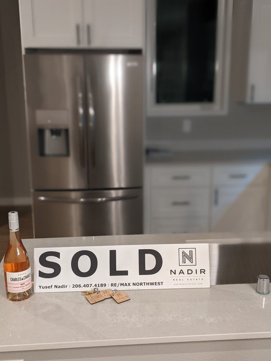 NadirRealEstate's tweet photo. #SOLD | 📍 Shoreline, WA 

Congratulations 🥳 to my VIP-clients NEW Construction home for their family.  
House warming....Coming Soon! 

Preparation meets Opportunity!   🏡🏘️ 🤩
#NewHomeowners #FirstTimeBuyers #NewConstruction 
#Custom #SaleToSOLD #WorkHard #BeNice
#NadirRE https://t.co/RoHbOF5unm