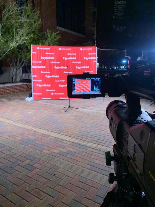 LUTVNews7's tweet photo. @LUTVNews7 #multimediajournalists @hannahspikes7 and @ClintonEssienTV are working on a #story at #CardinalLights, a #holiday #celebration on the #campus of #LamarUniversity. @LamarCommDept #studentmedia #collegemedia #LU #holidayseason https://t.co/6sPt57Bbnj