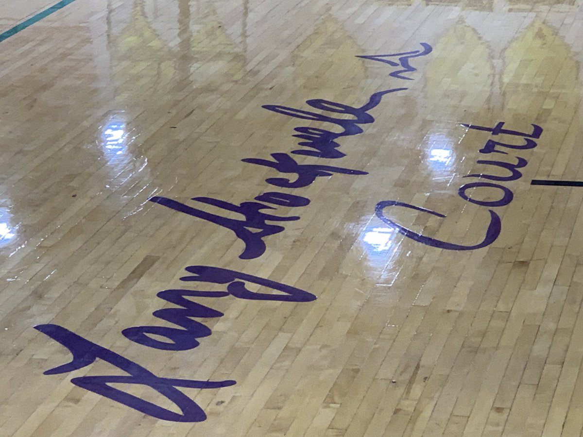 john_rathbun3's tweet photo. Congrats to Larry Stockwell on his 500th coaching victory and also having the court ⁦@WatervilleJSHS⁩ named in his honor. ⁦@watervillesupt⁩ https://t.co/bCNq2tZMBA