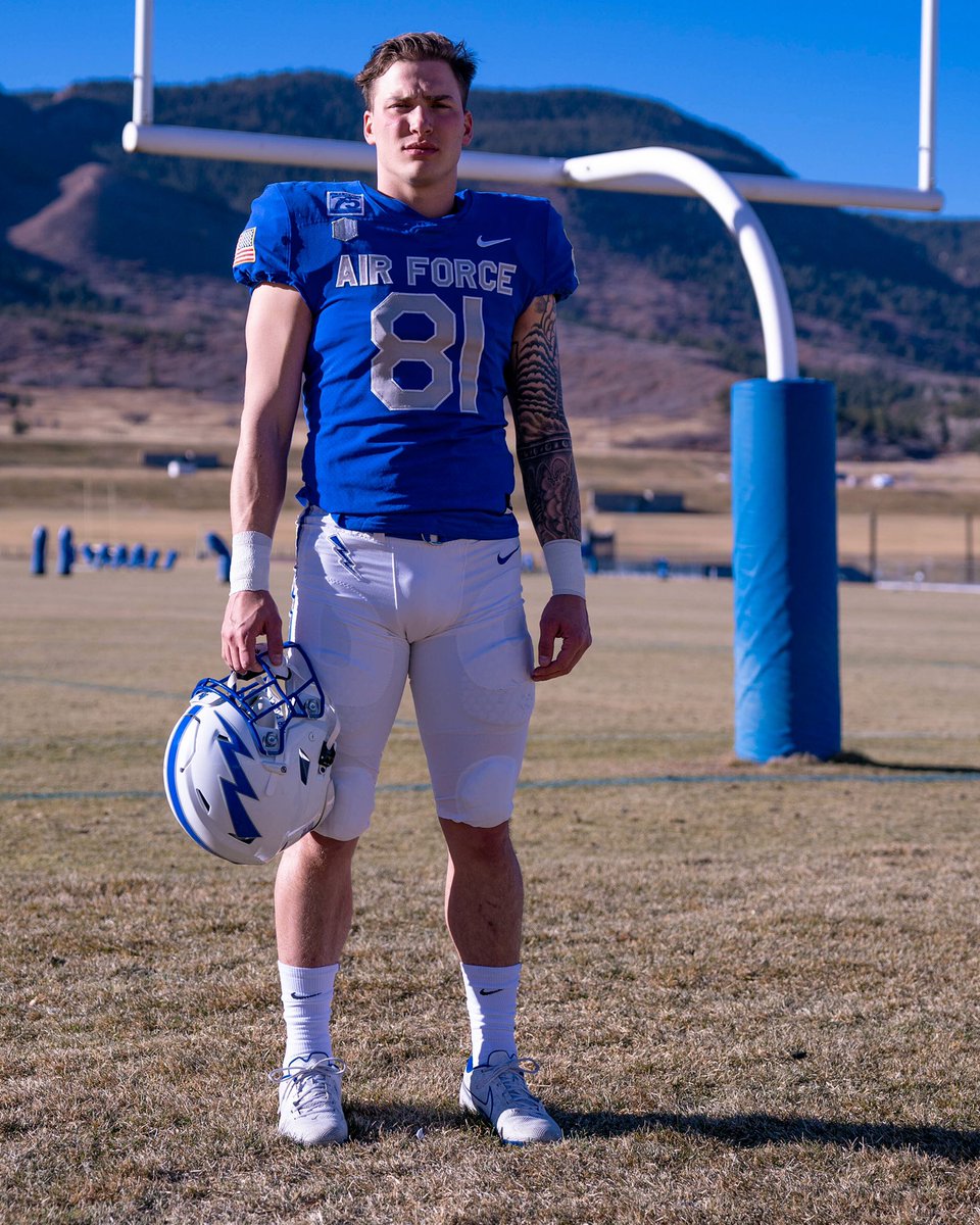 Air Force Falcons tweet media