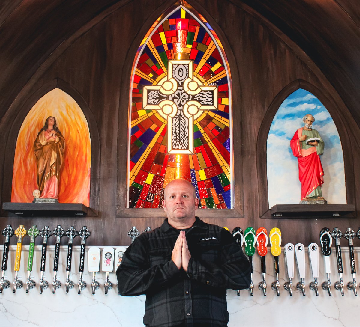 SDBeerNews's tweet image. BIG NEWS: The @LostAbbey Church in downtown #SanDiego&apos;s East Village will open to the public TOMORROW, Friday, 12/3 at 4PM. Grab your rosaries &amp;amp; come thirsty! The address is on our site - sandiegobeer.news/brewer-map

#sdbeer #beer #news #craftbeer #sdbeernews #grandopening #lostabbey