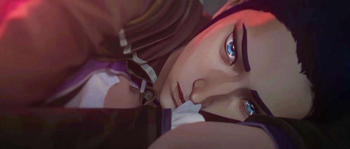 coolestmacey's tweet photo. Hot take: this is not Cait vs Vi’s interpretation of Cait but instead Cait directly after the scene ended. Vi opened her eyes and looked at Cait, Cait upon making eye contact, IMMEDIATELY softened. #Arcane #caitvi #Violyn #piltoversfinest https://t.co/IxnNHrrMEX