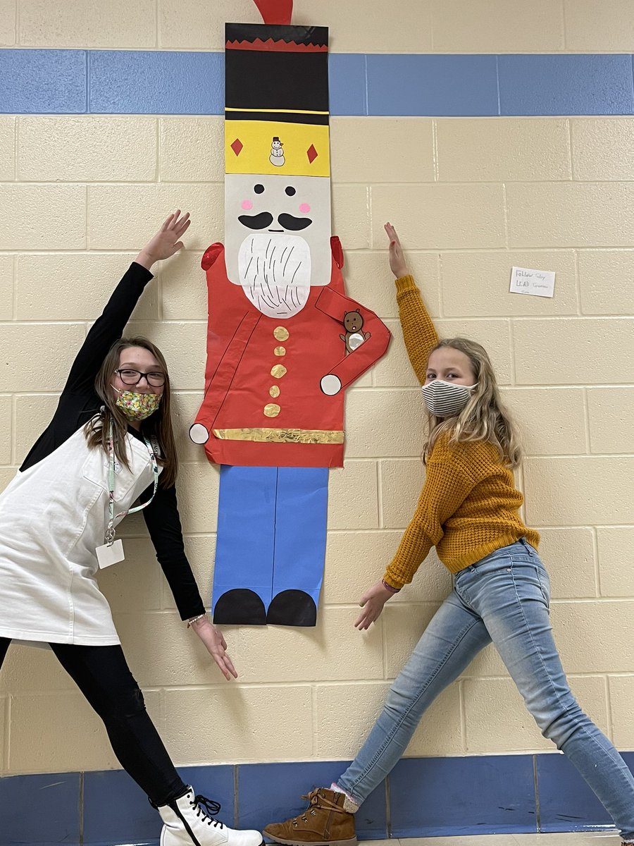 mrscareyart's tweet photo. Have not used this account for a while, but it’s Nutcracker Season! #RVMSart #itallmattersRVMS https://t.co/oorSbrsmC1