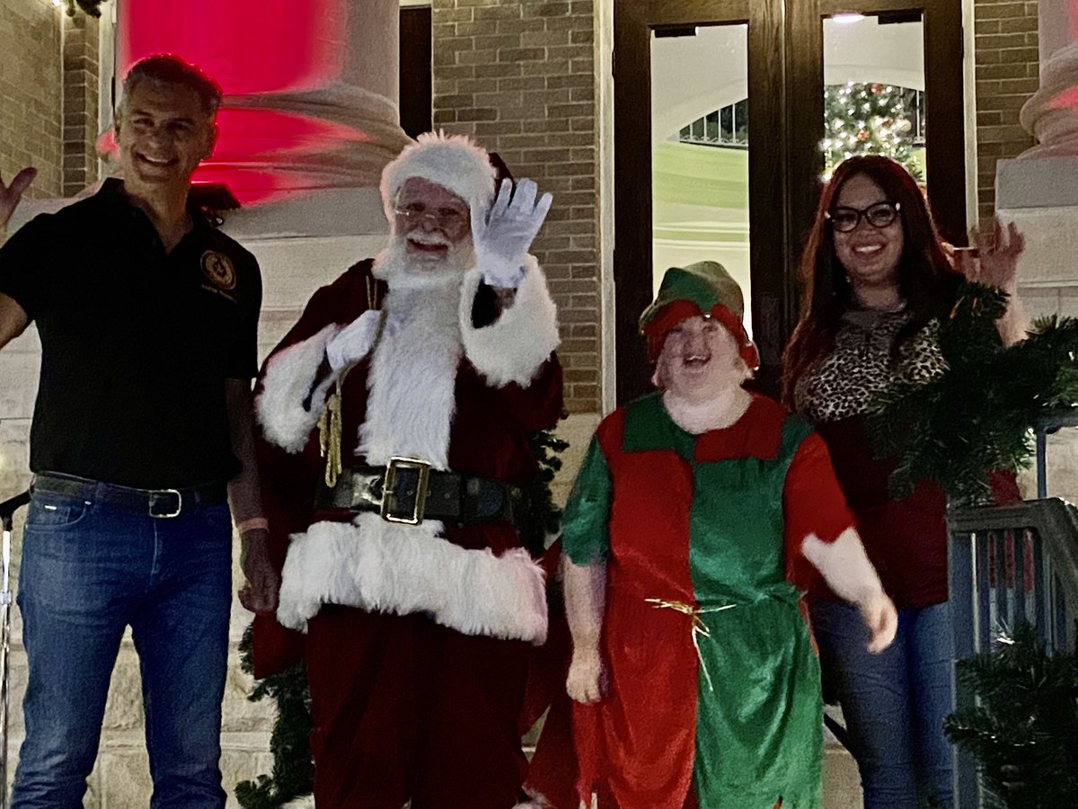 WeSantas's tweet photo. Well what do you know…Santa brought an elf!! https://t.co/s8J5G1q5Fd