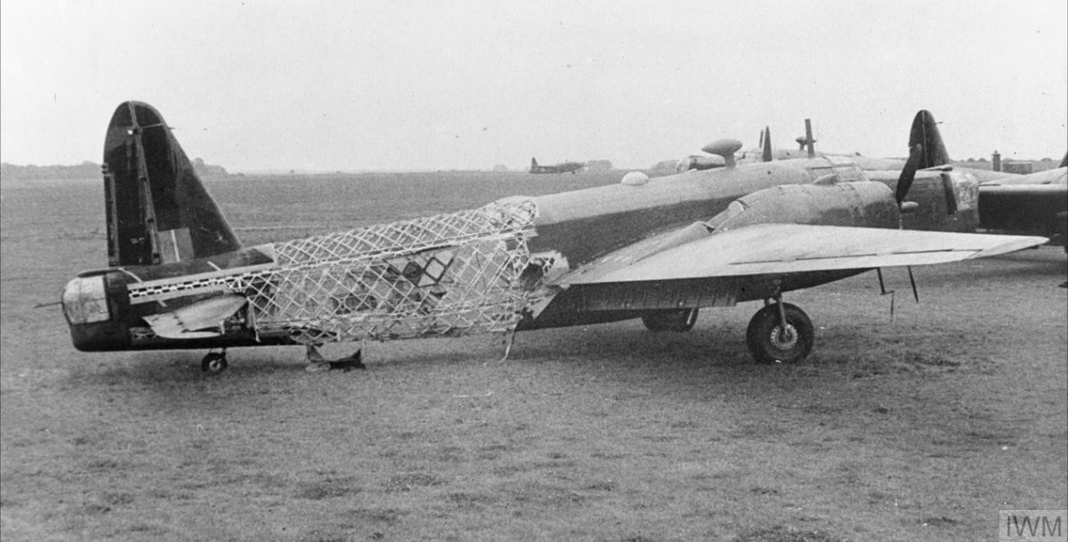 polandww2's tweet image. An astonishing amount of battle damage on the Wellington bomber &quot;Zośka&quot; following a raid over Bremen, September 1942 during #WW2. Quite a feat for the aircrew from #Polish 300 Bomber Squadron to fly back and land her safely like this.

Source: @I_W_M