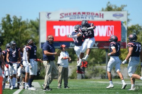 SiyahMSmith's tweet photo. Blessed to receive my 2nd offer from Shenandoah University!!! #GoHornets #HornetsNation @Br0ckMcCullough @OvertonCoach @DMV_CALI_LBGkid https://t.co/1NDLttJekB
