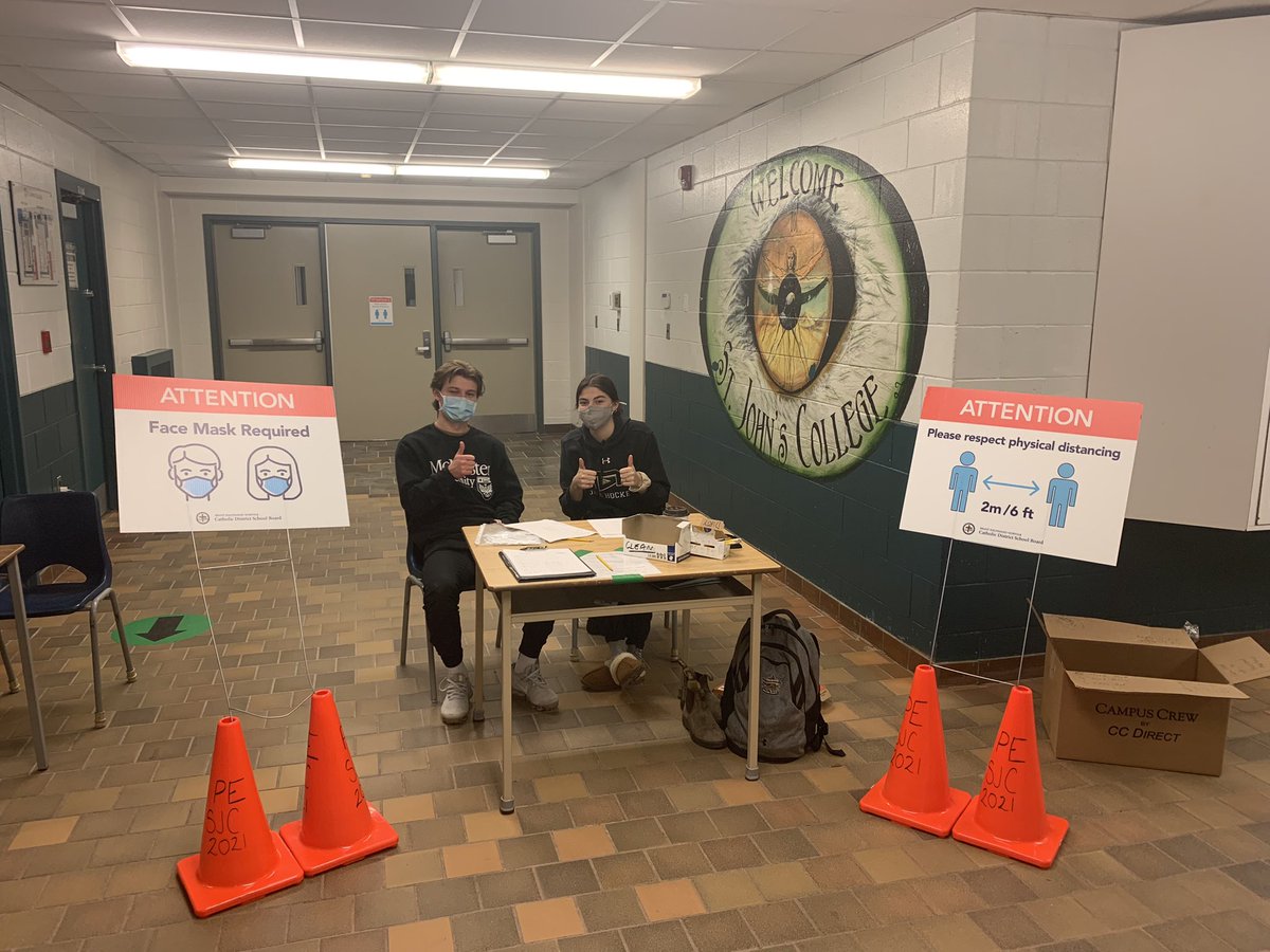 JeffDeProsperis's tweet photo. #RecFitLead @SJCEagles volunteering their time tonight at girls #Volleyball — checking spectators in, scorekeeping, helping officiate lines, and selling spirit-wear. #GoEaglesGo #GiveTheBestOfYourself https://t.co/9Vt2P9KY0a