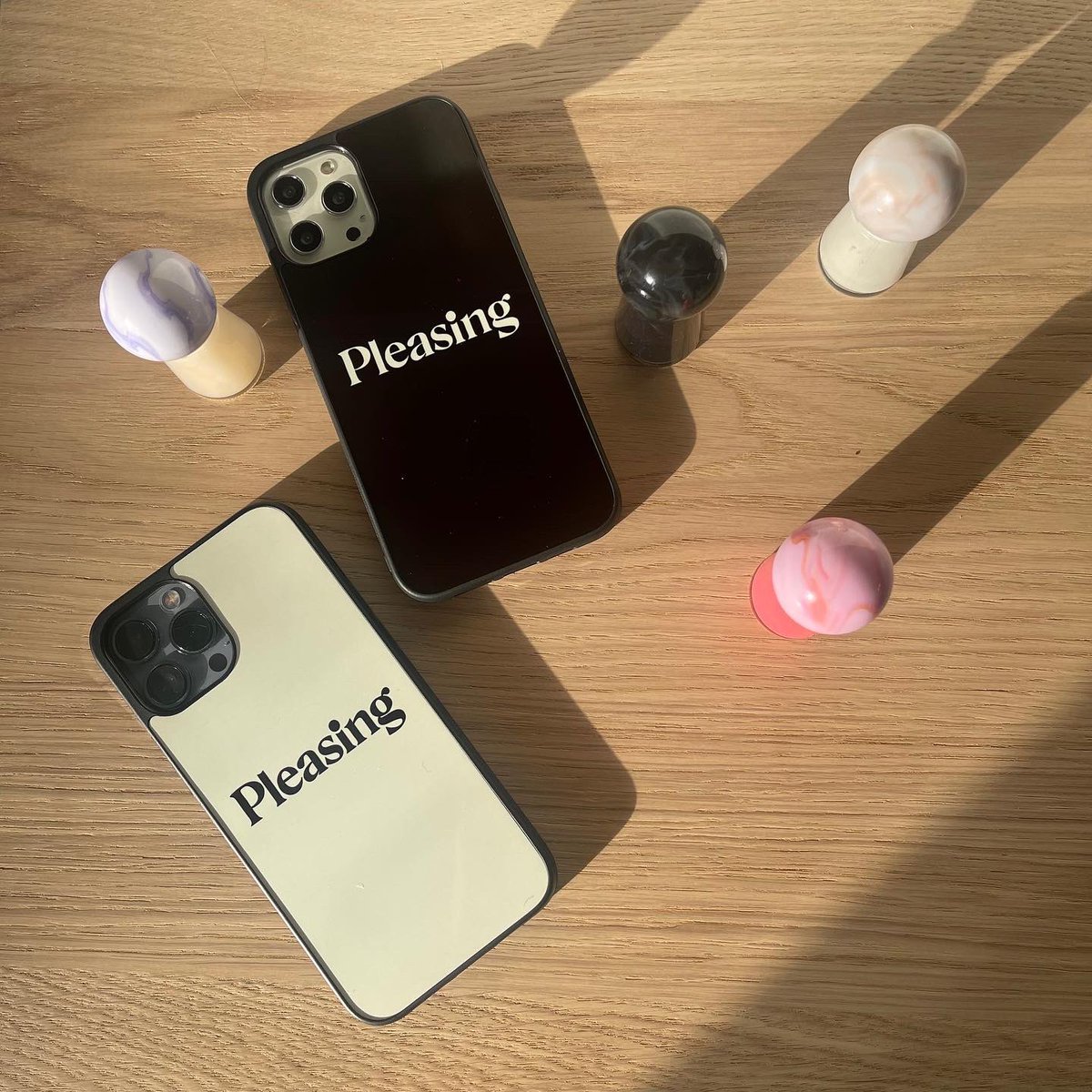 GroovyGirlCases's tweet photo. 🤎JUST RELEASED🤎

Didn’t get a Pleasing crewneck?? Get a Pleasing phone case for only $20!! 😉 These cases are now on our shop (link below) also available in brown!!  

https://t.co/Mme3KhInOo

#GroovyGirlCases #Pleasing #HarryStyles #AdoreYou https://t.co/YD7096txqL