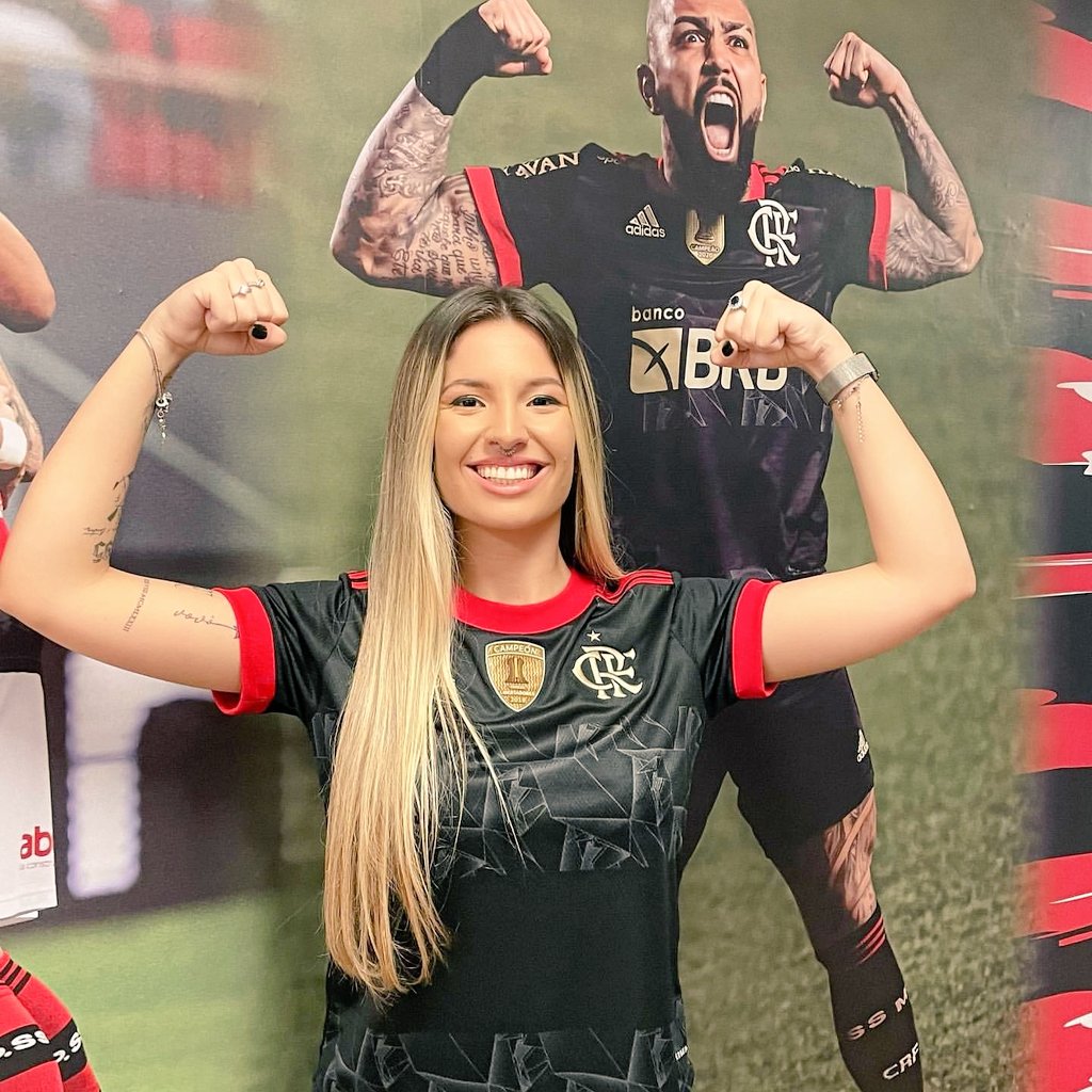 molipict's tweet photo. ❤️🖤 #MoliTime https://t.co/vL49jA5j7d