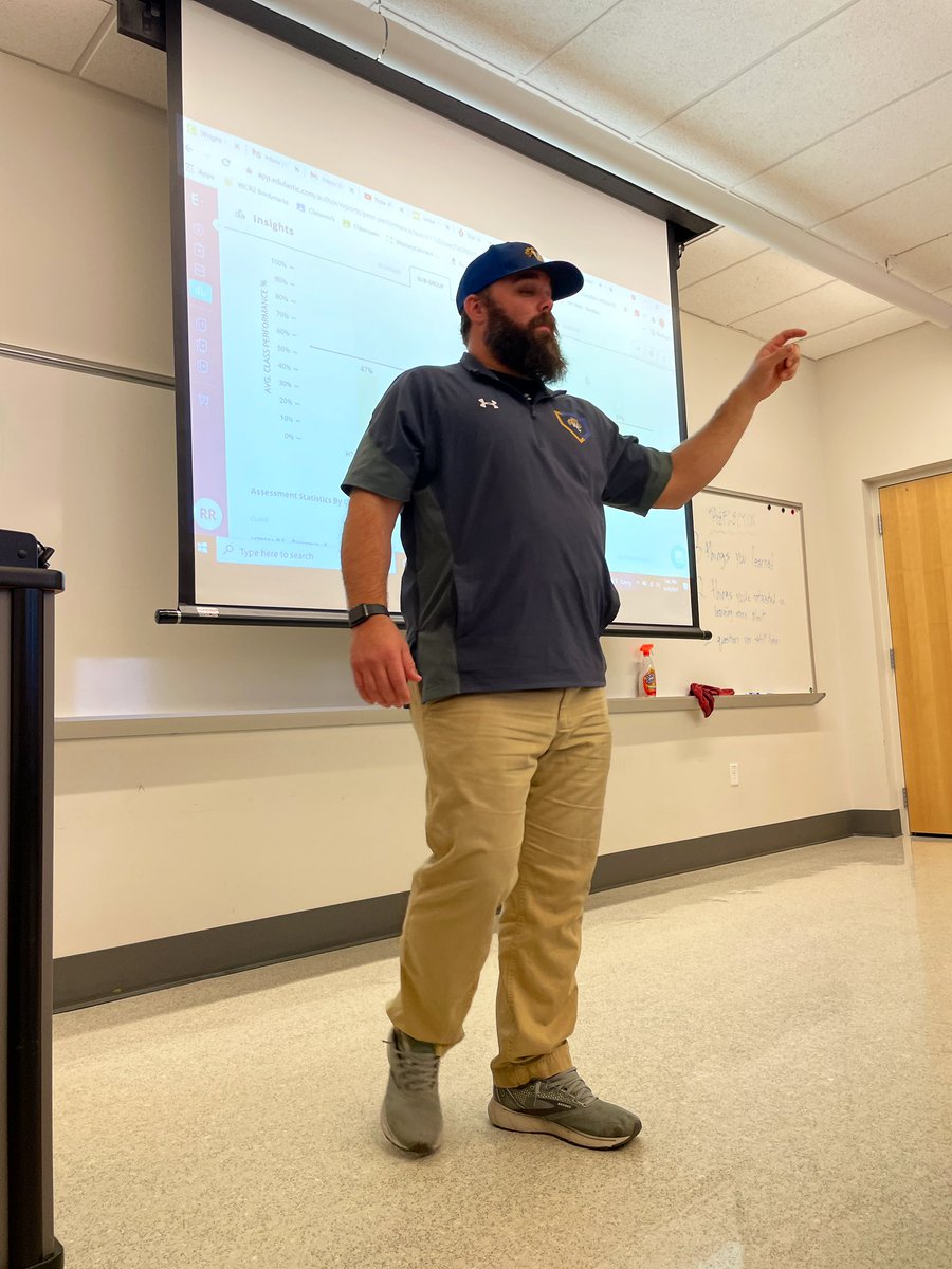 UCMPhysEd's tweet photo. Happy to welcome @CoachRat29 to campus today to share w/ juniors &amp; seniors about #data driven decision making &amp; ALL things secondary #physed!! #futureteachers #edtech #curriculumplanning #assessment https://t.co/xBF3PiwM2C