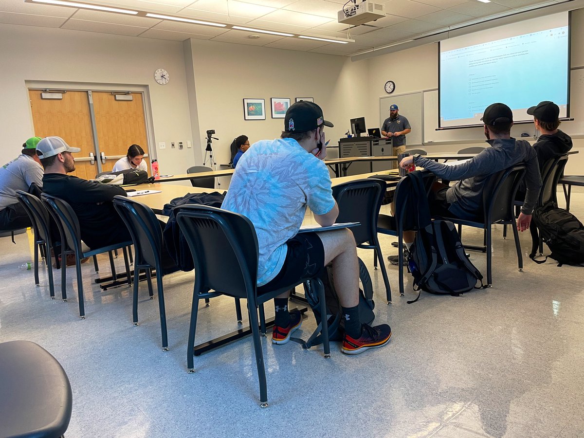 UCMPhysEd's tweet photo. Happy to welcome @CoachRat29 to campus today to share w/ juniors &amp; seniors about #data driven decision making &amp; ALL things secondary #physed!! #futureteachers #edtech #curriculumplanning #assessment https://t.co/xBF3PiwM2C