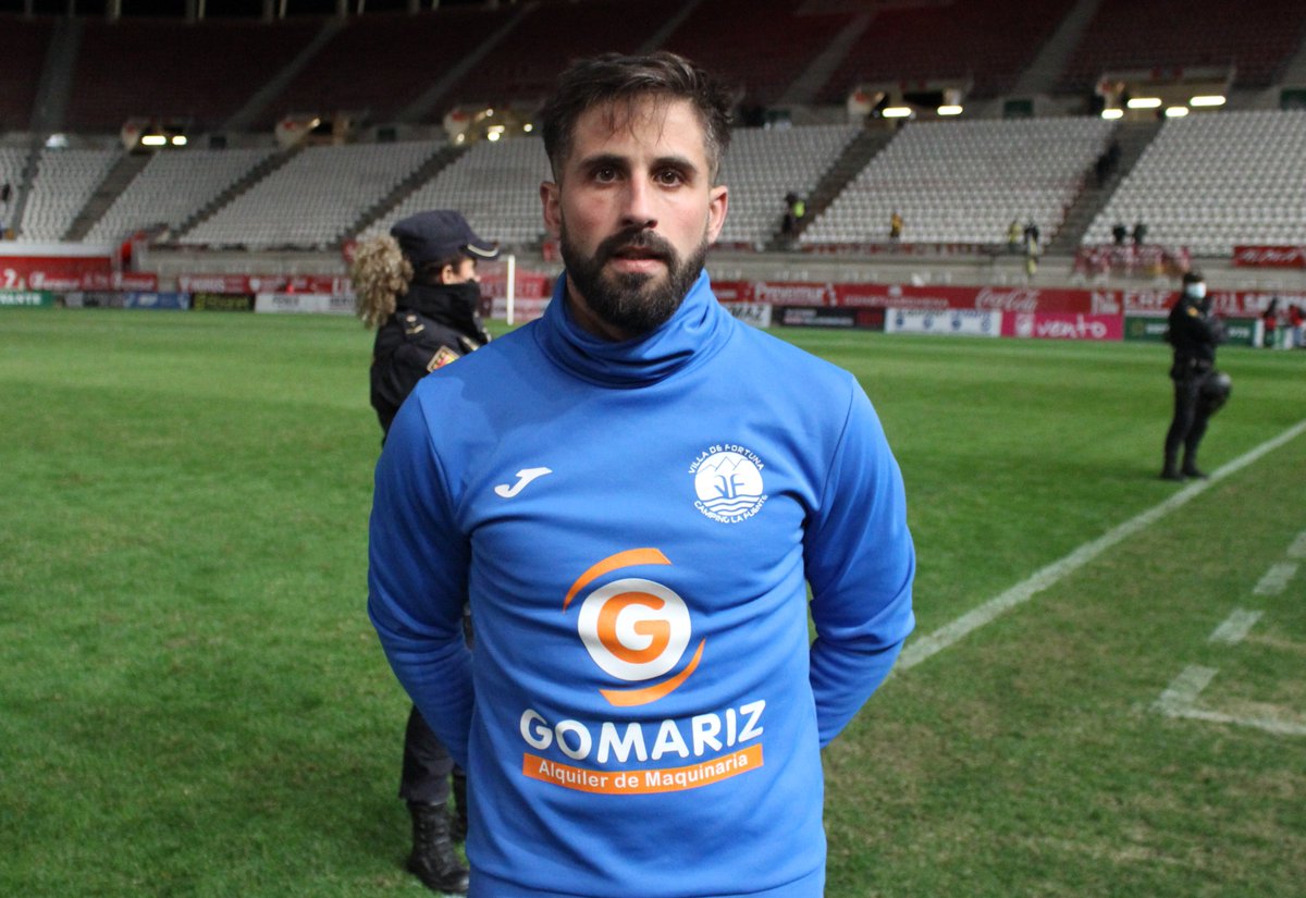 RMolinadeportes's tweet photo. @VilladeFortuna - @Cadiz_CF 
No pudo ser pues cinco categorías superiores de un equipo profesional se notaría en la eliminatoria (0-7) pero increíble experiencia vivida por los molinenses Luis Galindo y Adrián Rodríguez en
🏆La Copa del Reye🏆 https://t.co/PFoVPD4QGN