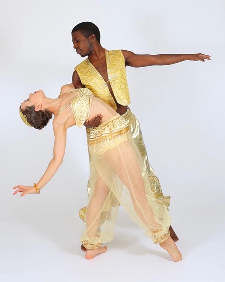 MagicCityPA's tweet photo. Get your tickets to see Emily Tincher and Nicholas Thacker, guest artists from Formations Dance Company, dancing the role of Arabian Coffee 📷 #angelakarenphotograpy #formationsdanceco #Nutcracker #Birmingham #bham 🎟 link in bio https://t.co/4Wr9kXpNa4