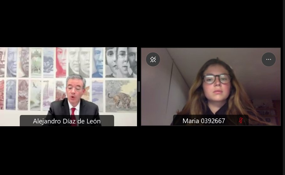 Super orgullosa de mi sobrina María! Que quedó entre los 5 finalistas del concurso de <a href="/Banxico/">Banco de México</a> Aún en prepa, seguro llegará muy lejos! Te amo chiquita!